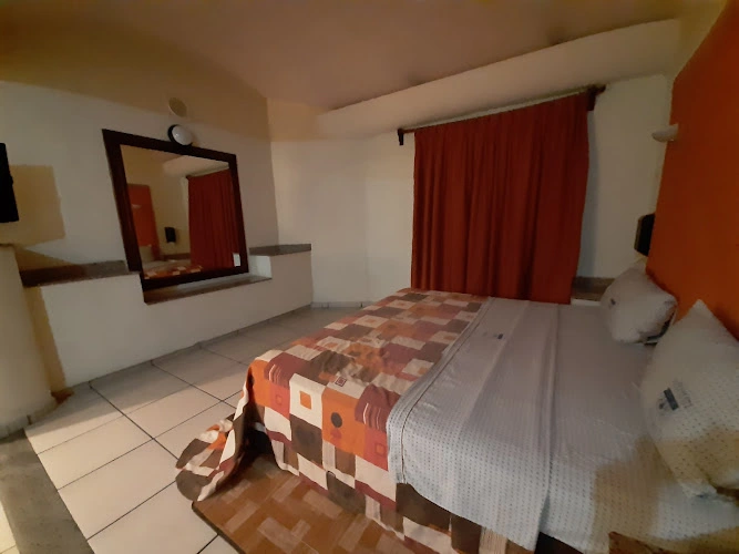 Auto-Hotel Jardin