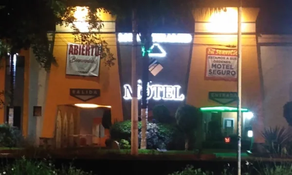 Piramid Motel