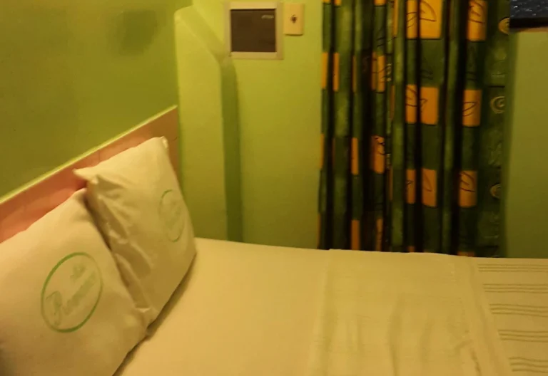 Romance Motel Retiro